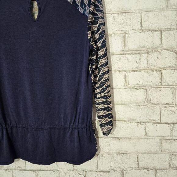 Cap Juluca navy printed top - Picture 10 of 15